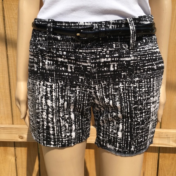 Ann Taylor Pants - ANN TAYLOR “CITY SHORT” NWOT